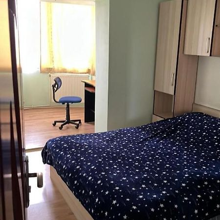 La Carmen ! Apartament Cu 3 Camere ! Vulcan  Esterno foto